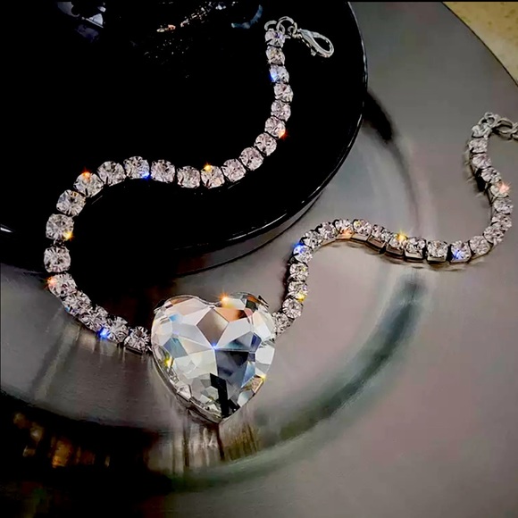 Diamond Heart Choker
